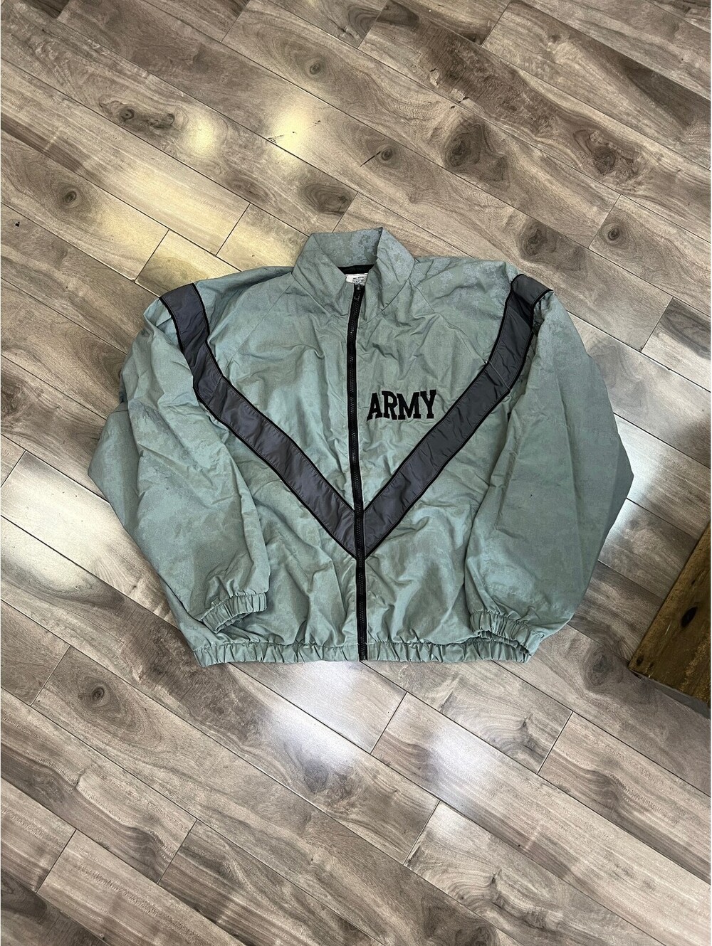 Army Physical Fitness Jacket Foliage Green Sz Large 29x27